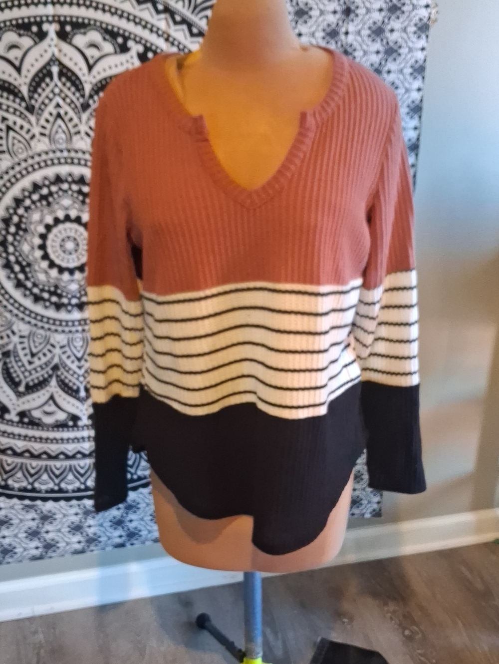 Striped V‑Neck Colorblock Sweater in Rust, Cream & Black